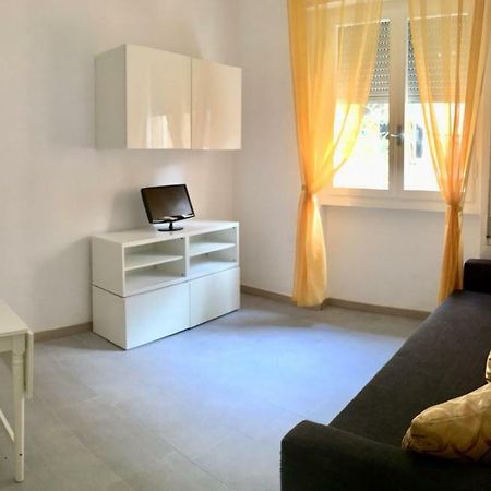 Casa Martina Apartment Viareggio Ngoại thất bức ảnh